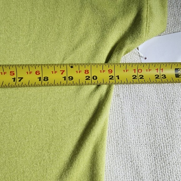 Halston Studio Open Back Top Green Size XS Drape Back Pullover Womens - Picture 5 of 9